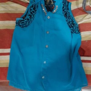 Woman blouse